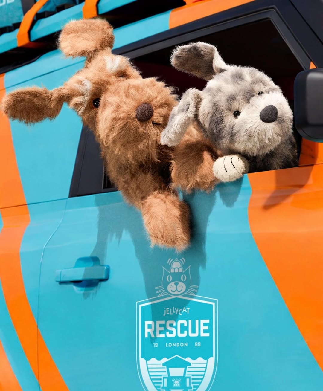 Meet Fluff and Scruffles Rescue Dogs 🐾

Ears up, tails wagging, and ready for Goodwoof, 16–17 May, just in time for the Year of the Rescue Dog 💙
Mission: fetch joy!

#jellycat 
#goodwoof
#jellycatcollection